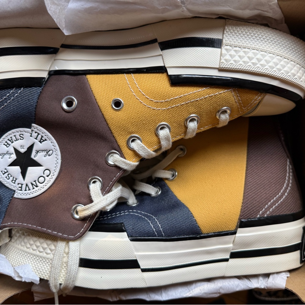 Converse Box Label — Squirrel Friend/Navy